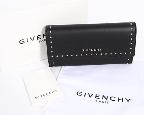 GIVENCHY 財布コピーPANDORA BC06214694 001 スタッズ 二つ折り長財布 BLACK ジバンシィ2017