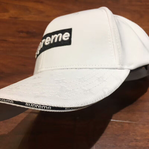 シュプリーム キャップ コピー シュプリーム MESH BOX LOGO NEW ERA