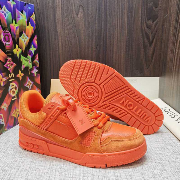 ルイヴィトン スニーカー コピー ヴァージルアブロー Trainers Orange Virgil Abloh シカゴ現代美術館