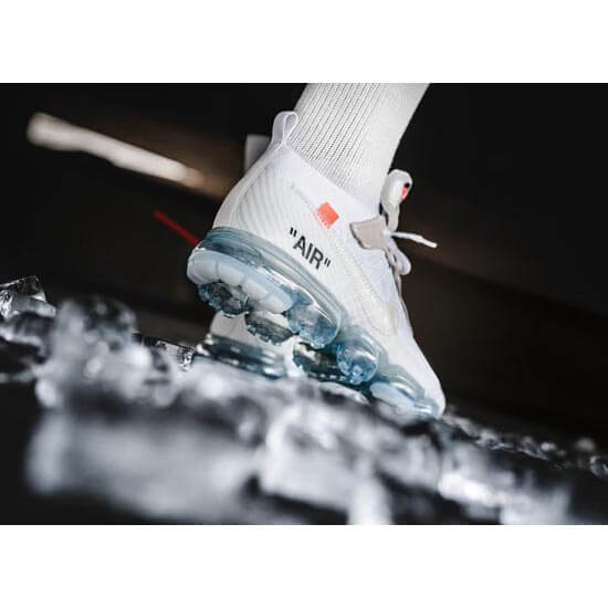 off white コピー  ナイキ レプリカ 激安 オフホワイト× AIR VAPORMAX “BLACK” & “WHITE”ヴェイパーマックス