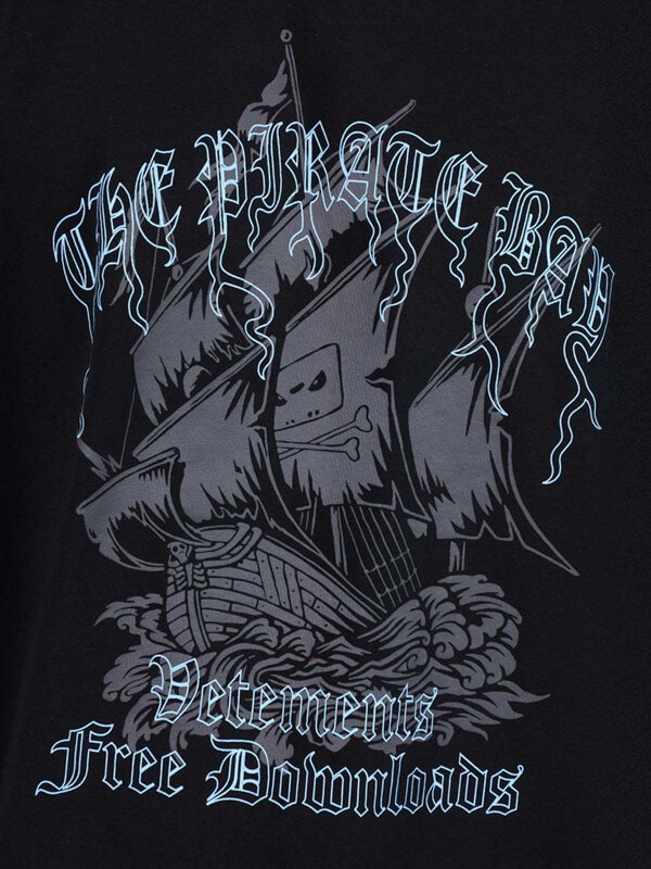  ヴェトモン tシャツ 偽物  VETEMENTS The Pirate Bay T-Shirt オーバーサイズ