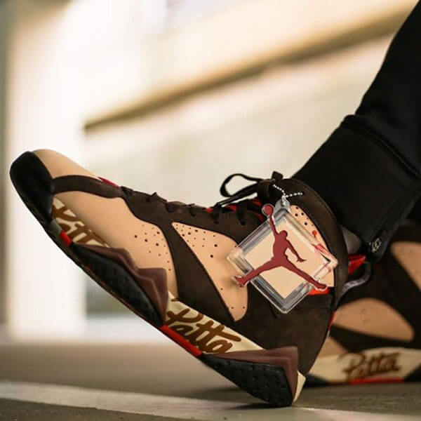 ナイキ エアージョーダン スニーカー コピー 魅惑のコラボ★PATTA × ナイキ AIR JORDAN 7 OG SP★ブラウン