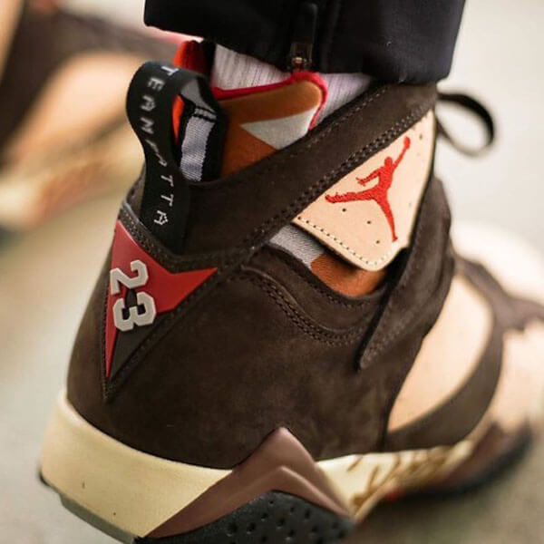 ナイキ エアージョーダン スニーカー コピー 魅惑のコラボ★PATTA × ナイキ AIR JORDAN 7 OG SP★ブラウン