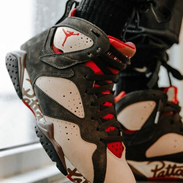 ナイキ エアージョーダン スニーカー コピー 魅惑のコラボ★PATTA × ナイキ AIR JORDAN 7 OG SP★ブラウン