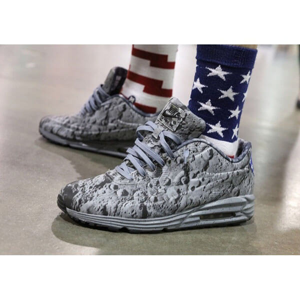 ナイキ エアマックス コピー ルーナー入手困難!! Air Max Lunar 90 Sp Moon Landing