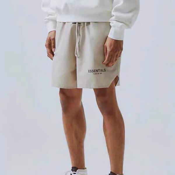 【大人気】essentials ハーフパンツ 偽物【Fear Of God】エッセンシャルズ パンツ  アクティブショーツ 33900