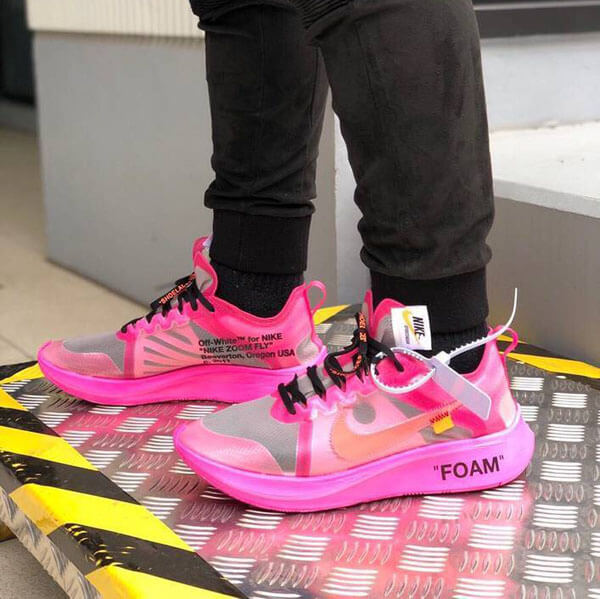 ナイキ スニーカー 人気 OFF-WHITE × ナイキ ZOOM FLY SP - オフホワイト × ズームフライ AJ4588