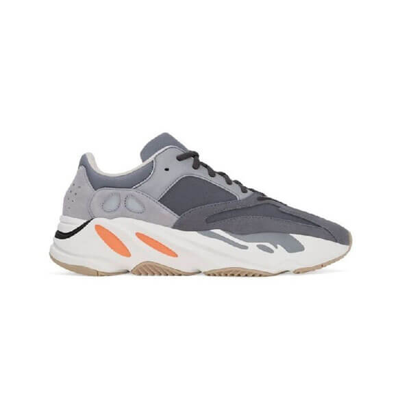 アディダス 激レア ☆ 入手困難 超限定 Yeezy 偽物 Wave Runner 700 OG  FV9922