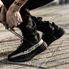 yeezy boost 350 black 偽物 アディダス イージー BY1604