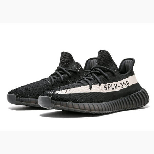 yeezy boost 350 black 偽物 アディダス イージー BY1604