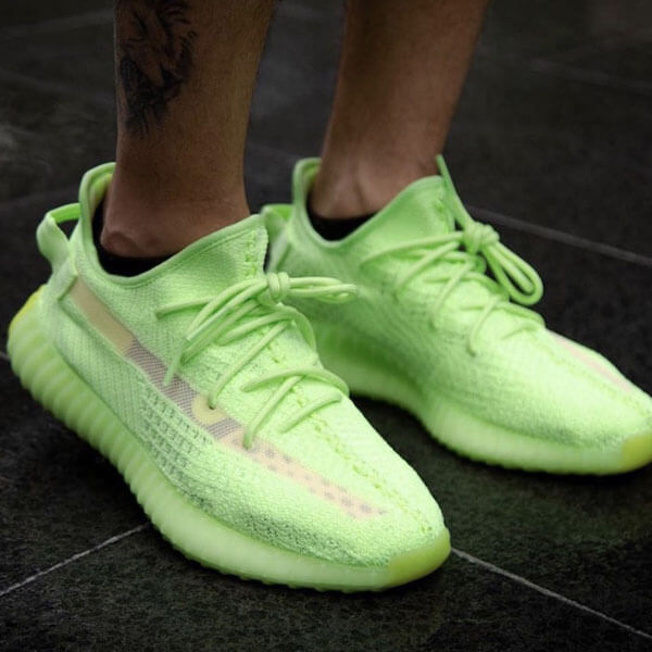 アディダス イージー ブースト 350 偽物 YEEZY BOOST 350 V2 INFANT GLOW EG6887