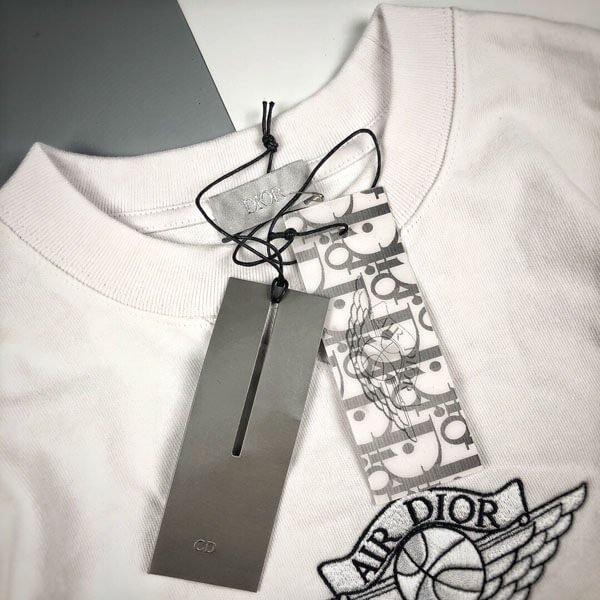 ナイキ ディオール コラボ偽物 tシャツ ディオール ＆ Air Jordan 2021ss