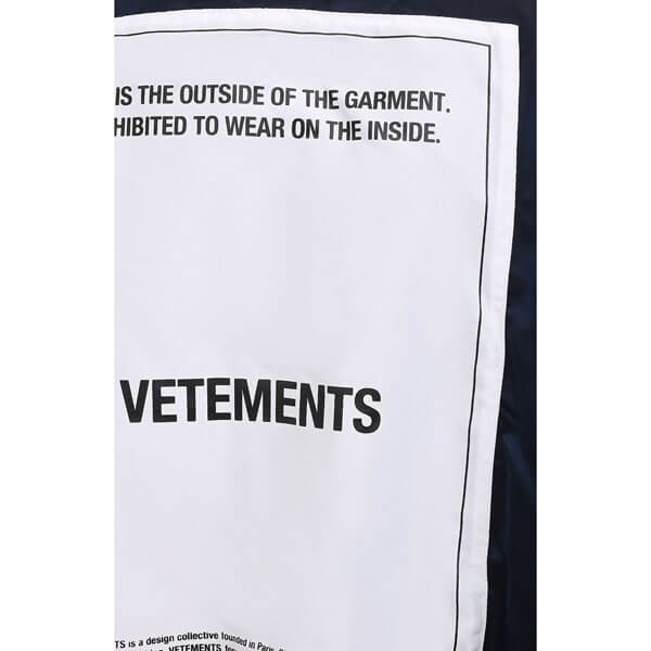 新作 VETEMENTS コラボ サカイ 偽物  リバーシブル ボンバージャケット