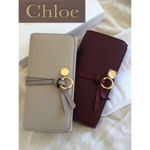 【アウトレット】Chloe チャーム付きロングウオレット偽物現品限り♪