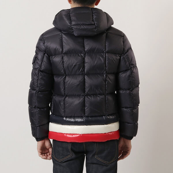 MONCLER ダウンジャケットコピー CHARBONNEL 1A21000 C0609