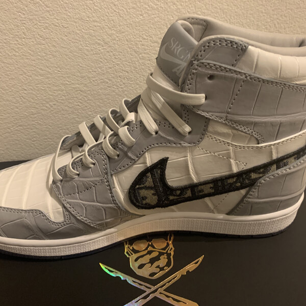 ナイキ モア アップ テンポ 本物 AJ1 LUX SRGN HIGH かなり希少