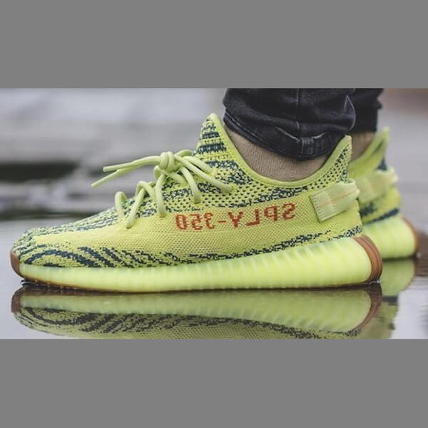 YEEZY BOOST 350 V2 Semi Frozen イエローB37572