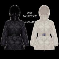 21SS モンクレール ダウン【MONCLER】袖ロゴ&ベルト付きキルティングダウンSARGAS