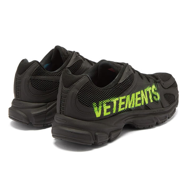 即納 国内発送 VETEMENTS Spike Runner 200 Collab