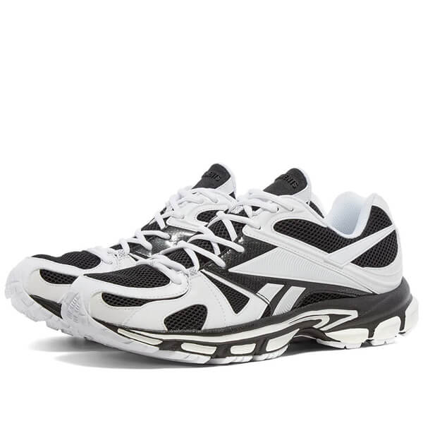 VETEMENTS X REEBOK SPIKE RUNNER 200 関税送料込