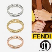 フェンディ バゲットリング 偽物 BAGUETTE RING リンクチェーン FFリング 8AG...