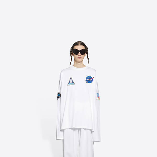 【バレンシアガ】×NASAコラボ SPACE 長袖Tシャツ偽物 662496TKVD79040