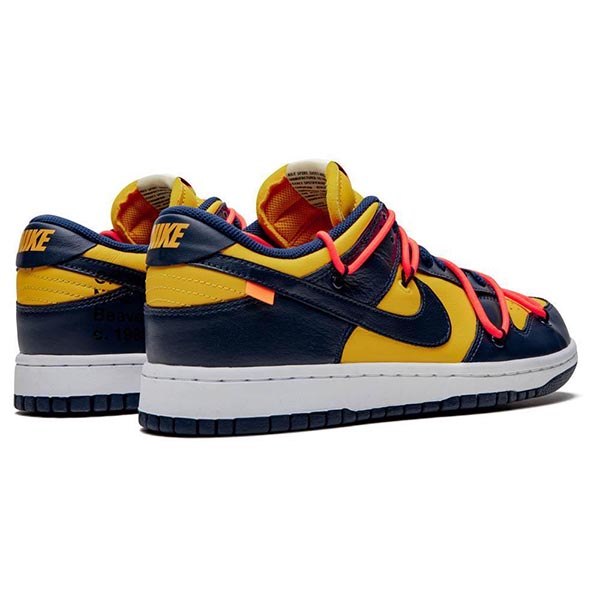 オフホワイト×ナイキ ダンク ミシガン 偽物  Dunk Low Navy CT0856-700 世界が欲しがるスニーカーの王者♪