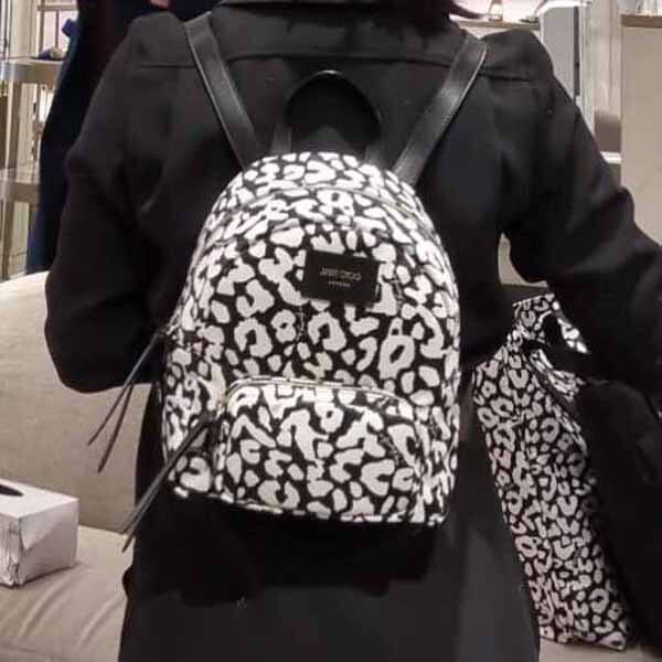 ジミーチュウ(セールで選べる3色)軽くて便利CANDICE/Backpack