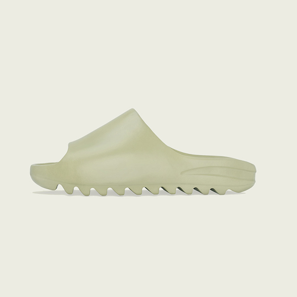 ☆超人気☆イージー サンダル 偽物 アディダス Yeezy Slide Bone  ボーン サンダル FW6345