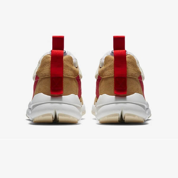 先行発売！トムサックスコラボ！Tom Sachs x ナイキ偽物 Mars Yard 2.0