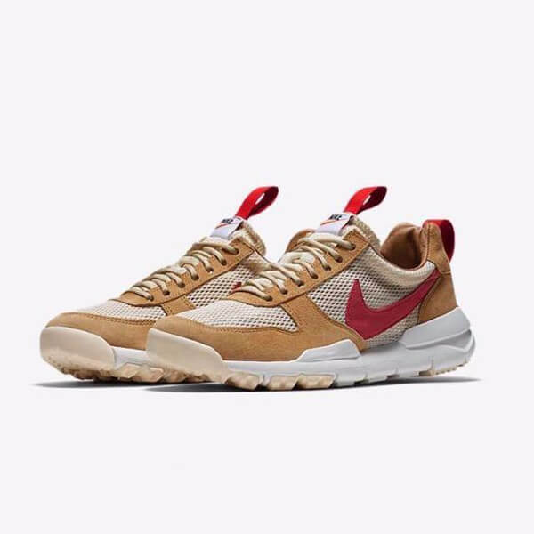 先行発売！トムサックスコラボ！Tom Sachs x ナイキ偽物 Mars Yard 2.0