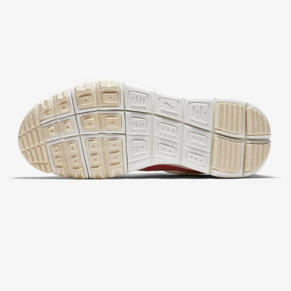 先行発売！トムサックスコラボ！Tom Sachs x ナイキ偽物 Mars Yard 2.0