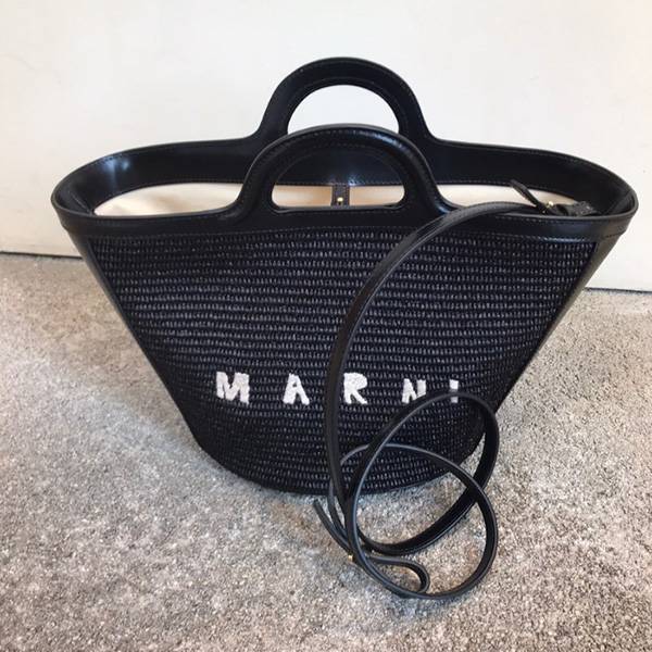 入手困難大人気 マルニ かごバッグ コピー Medium Black Tropicalia