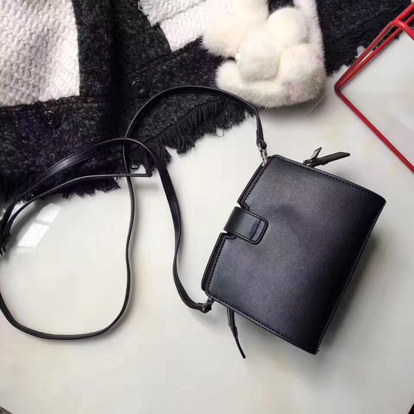 サンローラン バッグ コピー  TOY CABAS BAG トイ カバス バッグ Black ブラック 452322BJ50J 1000