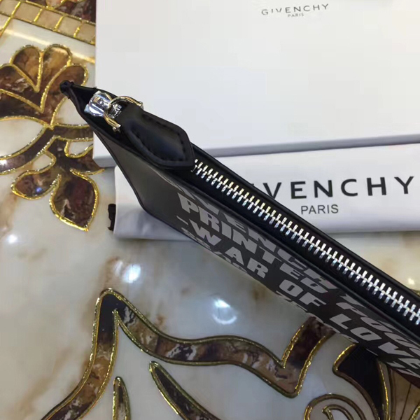 ジバンシィスーパーコピー GIVENCHY クラッチバッグ BK06072273001 WAR OF LOVE スターパッチ レザーポーチ