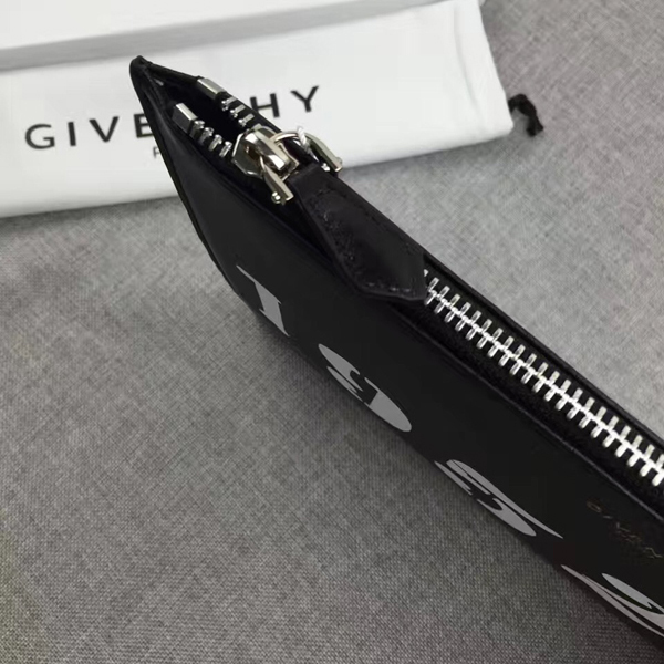 ジバンシィスーパーコピー GIVENCHY クラッチバッグ BK06072273001 1952 0 スターパッチ レザーポーチ