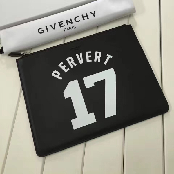 ジバンシィスーパーコピー GIVENCHY クラッチバッグ BK06072273003 PERVERT スターパッチ レザーポーチ 