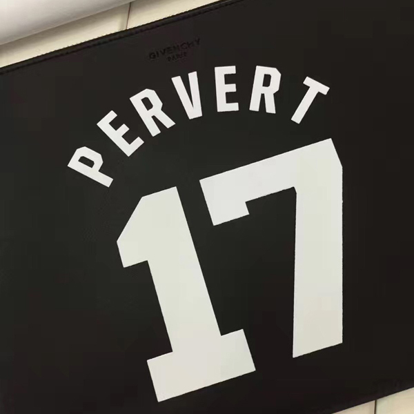 ジバンシィスーパーコピー GIVENCHY クラッチバッグ BK06072273003 PERVERT スターパッチ レザーポーチ 