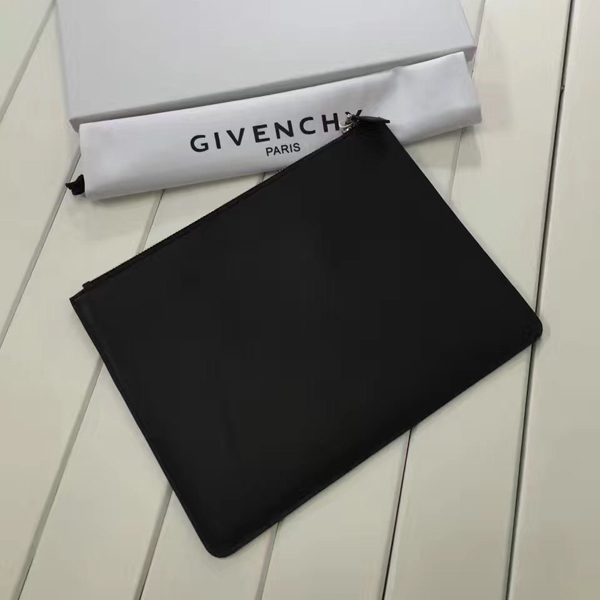 ジバンシィスーパーコピー GIVENCHY クラッチバッグ BK06072273003 PERVERT スターパッチ レザーポーチ 