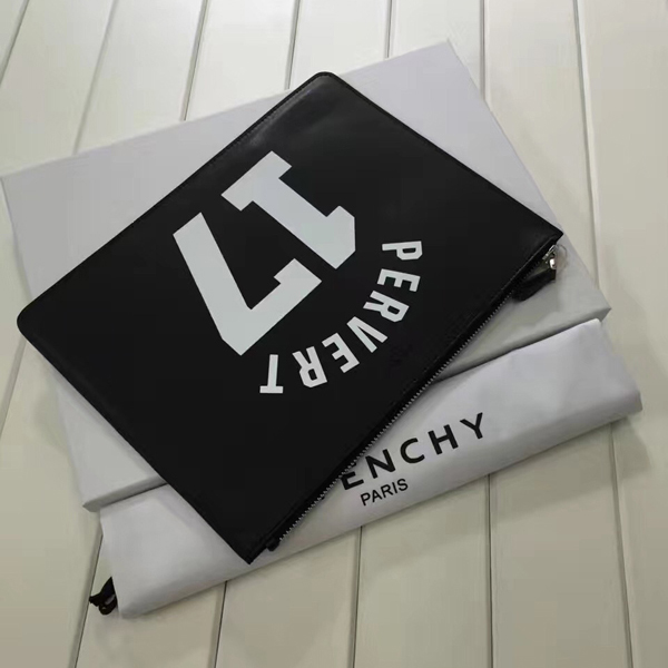 ジバンシィスーパーコピー GIVENCHY クラッチバッグ BK06072273003 PERVERT スターパッチ レザーポーチ 