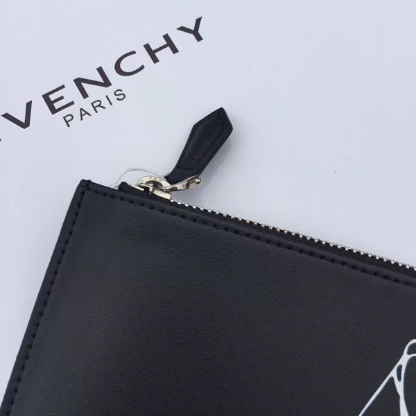 ジバンシィスーパーコピー GIVENCHY クラッチバッグ ブラック レザー バンビ BB05117012.052