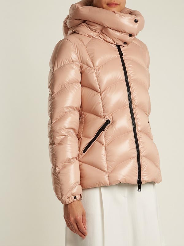 モンクレール ダウン コピー 大人気♡MONCLER AKEBIAフード付ダウン Cream