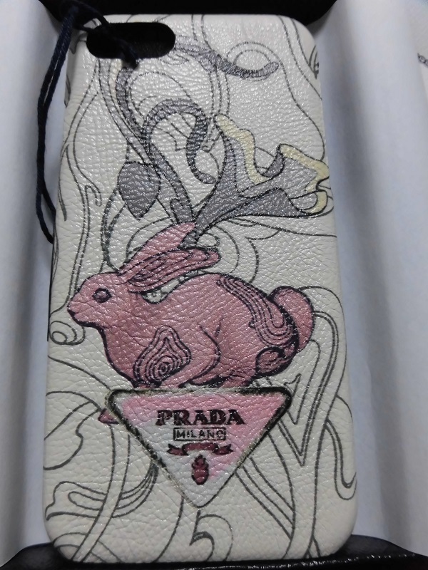 ウサギが プラダ iPhone6 iPhone7 iPhone8 スマホケース ラビット PRADA ラビットプリント 用ケース スーパーコピー