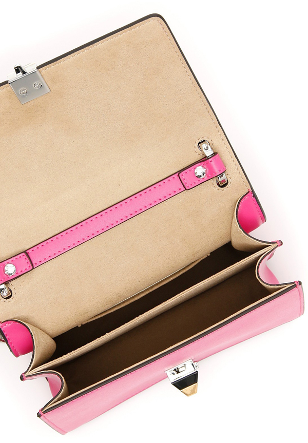 フェンディ フーシャ ショルダーバッグ ポシェット SMALL KAN I BAG 8M0381A1FAF1105フェンディコピー