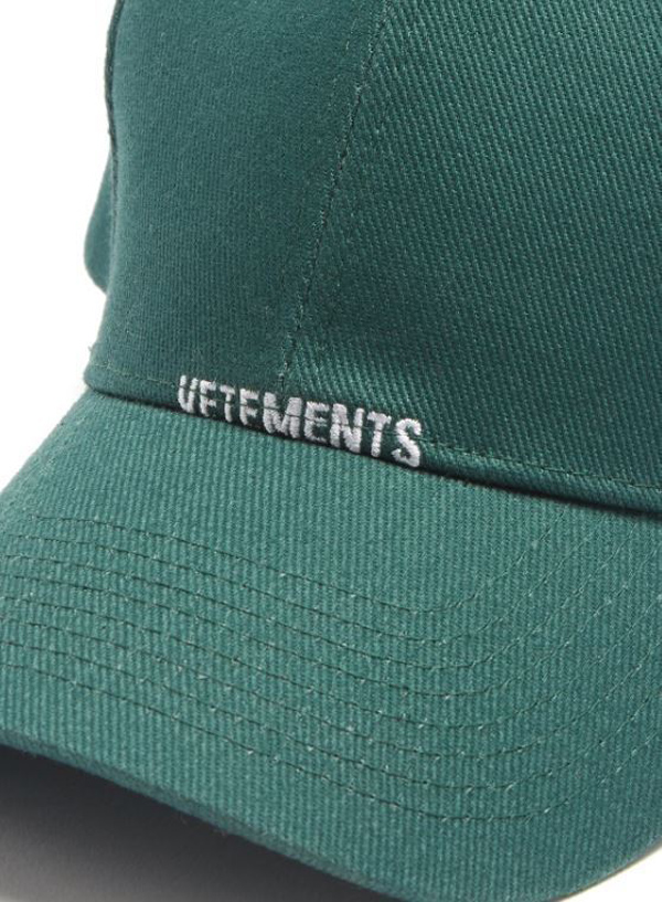 VETEMENTS ヴェトモン キャップ コピー ロゴ 刺繍 上品で  グリーン シンプルな キャップ