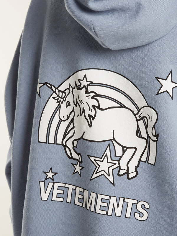 ヴェトモン パーカー コピー 18春夏新作 VETEMENTS UNICORN ユニコーンロゴフーディー ブルーグレー