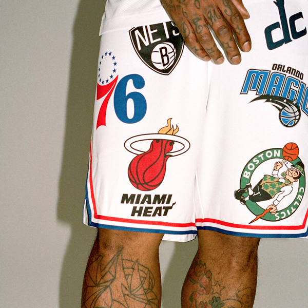 スーパーコピー シュプリーム ナイキ NBA Teams Authentic Short White Medium ボトムス