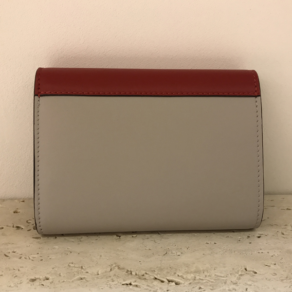 セリーヌ 財布コピー Pocket ミディアム 3つ折り財布 103783A3K.27PE