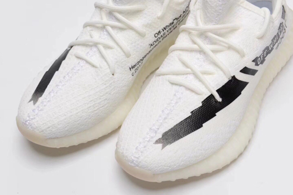 オフホワイト コピー OFF-WHITE アディダス YEEZY BOOST スニーカー