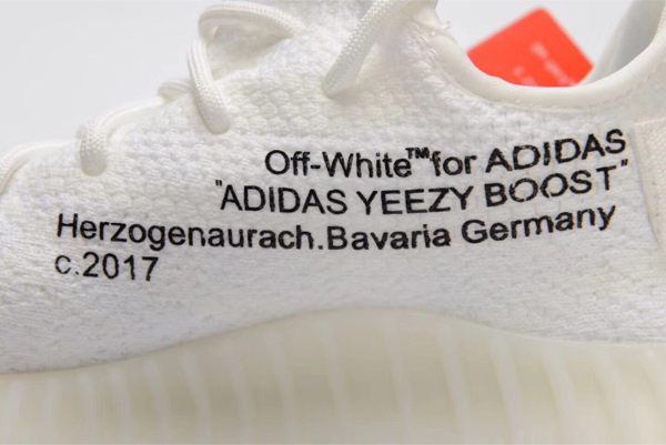 オフホワイト コピー OFF-WHITE アディダス YEEZY BOOST スニーカー